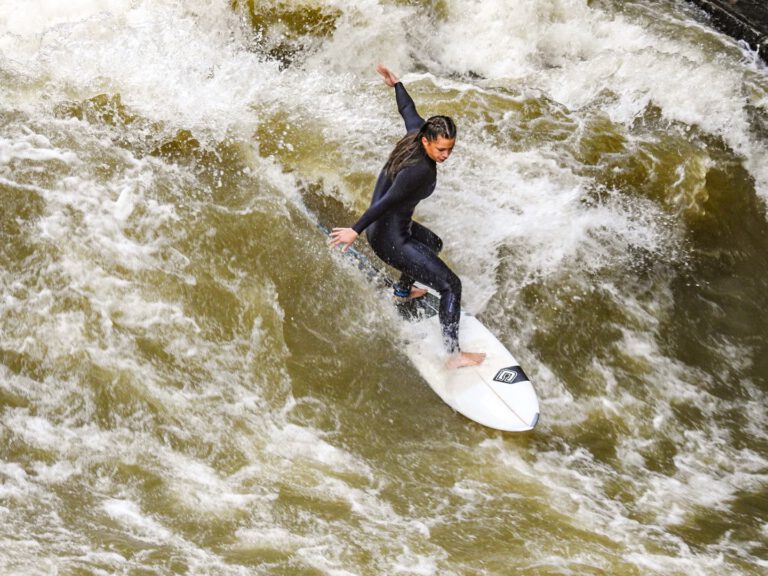 Golfsurfen in München aan de rivier